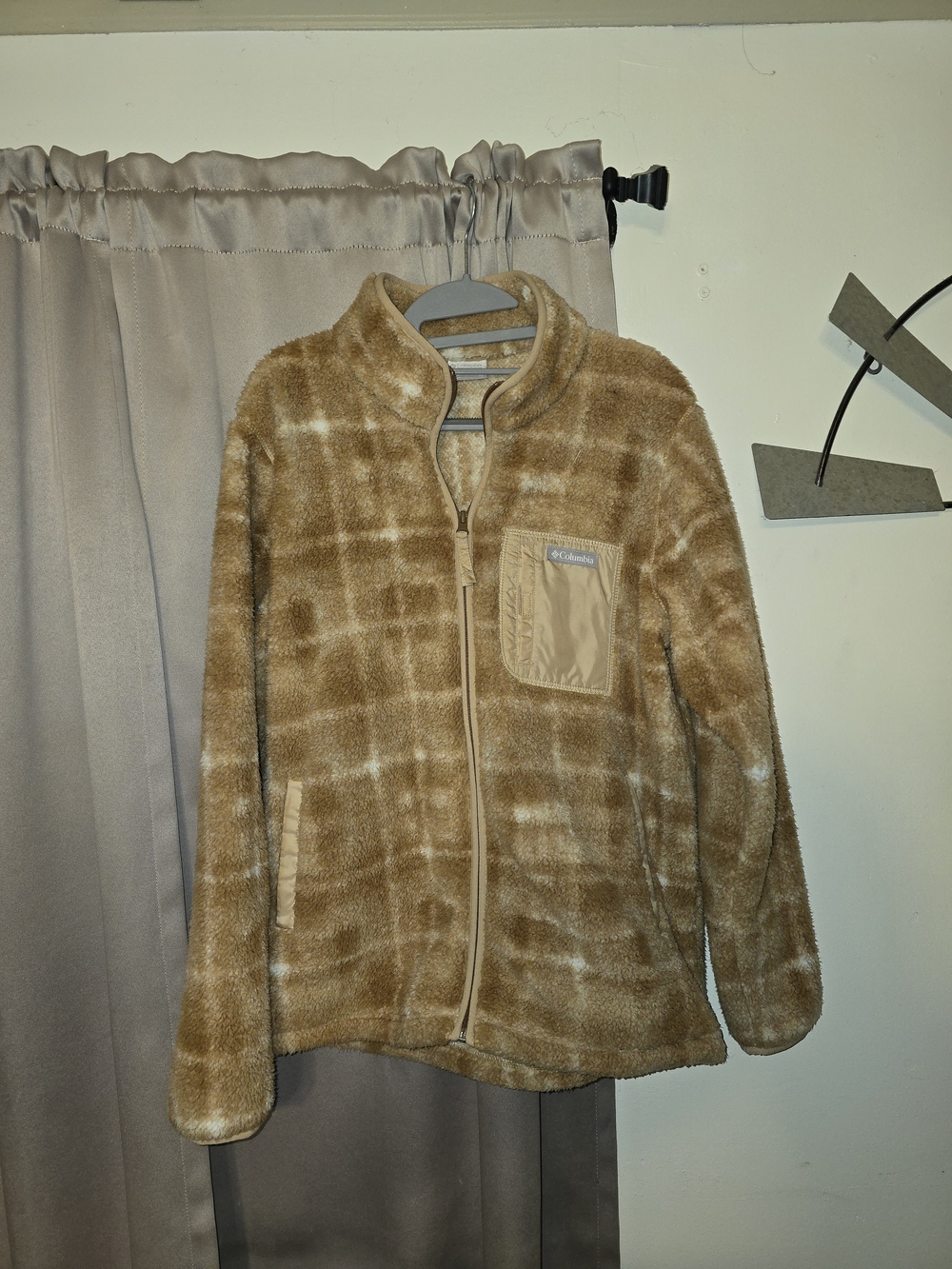 Columbia Tan Sherpa Jacket with Subtle Plaid Texture